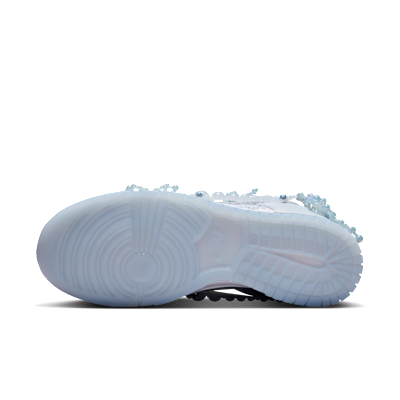 Nike Dunk Low Women's Artist Collection Women's Shoes. Nike JP